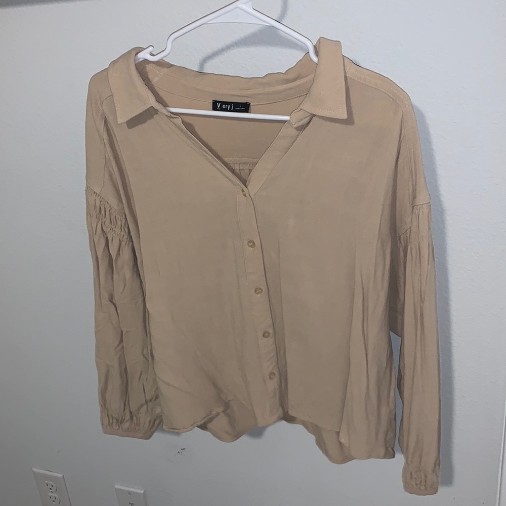 Balloon sleeve button down